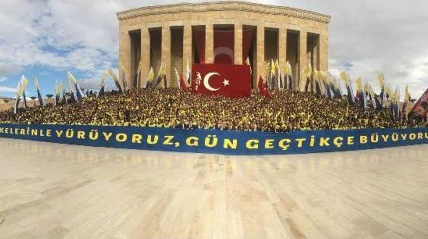 Fenerbah&ccedil;elilerden Anıtkabir Ziyareti