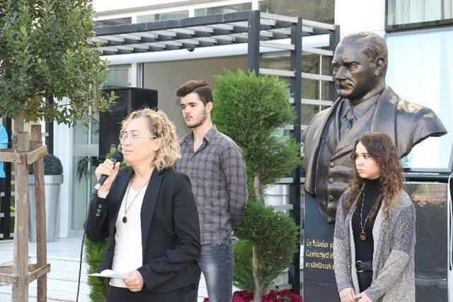 Atatürk Gençlik Merkezi 10 Kasım’ı Unutmadı