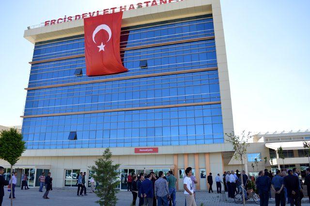 Erciş Devlet Hastanesi yeni binasına taşındı
