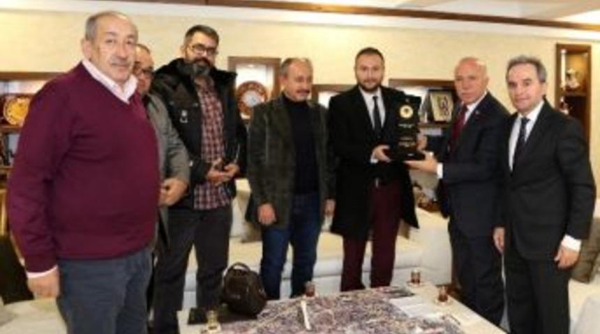 Sekmen&rsquo;e Onur &Ouml;d&uuml;l&uuml;