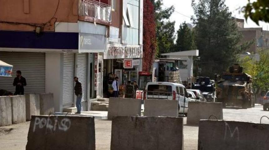 Derik Kaymakamlığı'nda Patlama: Kaymakam Ve 4 Kişi Yaralı (3)