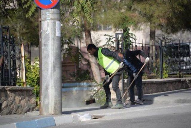 Derik Kaymakamlığı'nda Patlama: Kaymakam Ve 4 Kişi Yaralı (3)