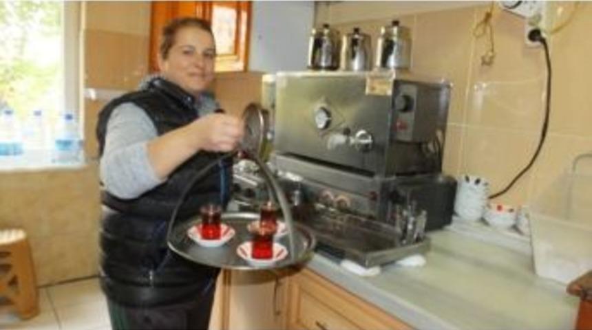 Burhaniye&rsquo;de &Ccedil;aya Kadın Eli Değdi