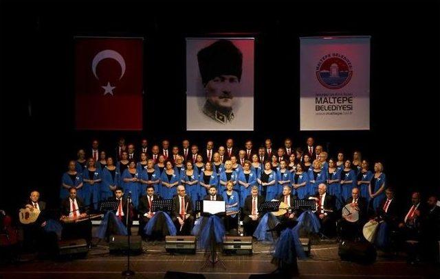 Atatürk Sevdiği Şarkılarla Anıldı