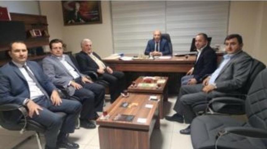 Burhaniye&rsquo;de Ticaret Odası Y&ouml;netiminden M&uuml;d&uuml;r Ziyareti