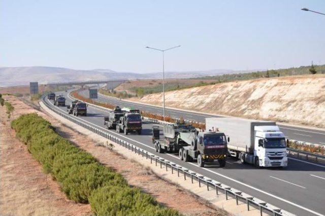 Silopi'ye Sevk Edilen Askeri Araçlar Nizip'ten Geçti