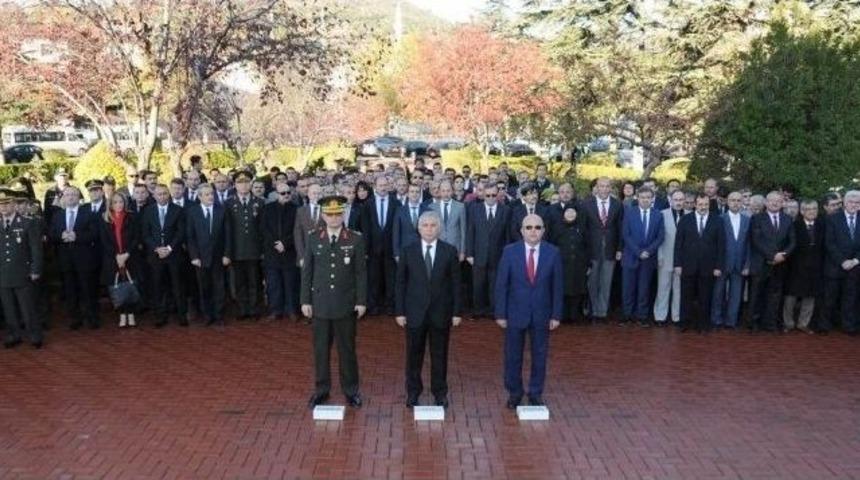 Ulu &Ouml;nder Mustafa Kemal Atat&uuml;rk, Afyonkarahisar&rsquo;da T&ouml;renlerle Anıldı