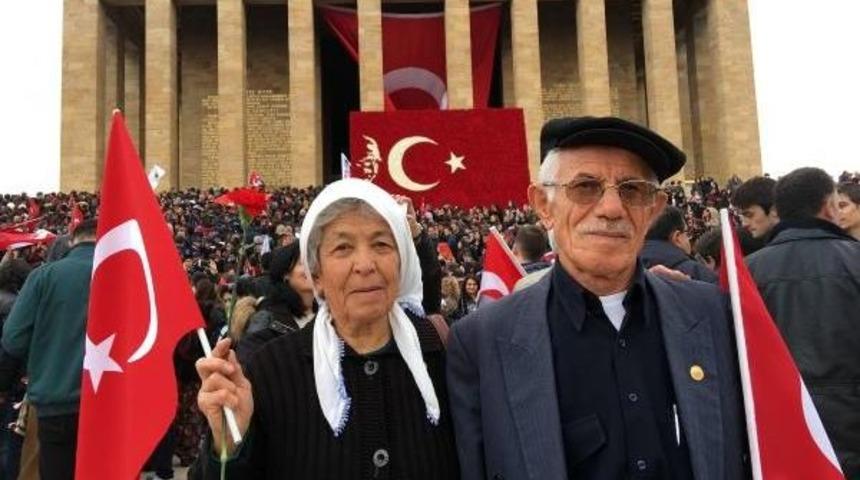 73 Yaşındaki D&ouml;nd&uuml; Turalı: Atat&uuml;rk I&ccedil;in Canımı Feda Ederim, Hastalansam Da Emekleyerek Geleceğim