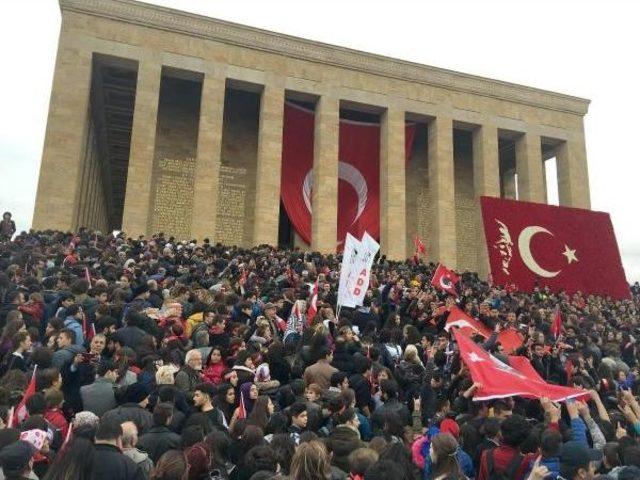 73 Yaşındaki Döndü Turalı: Atatürk Için Canımı Feda Ederim, Hastalansam Da Emekleyerek Geleceğim