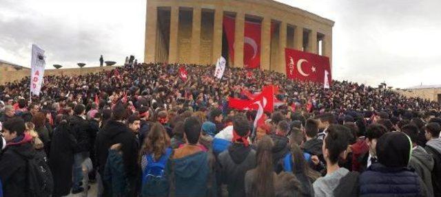 73 Yaşındaki Döndü Turalı: Atatürk Için Canımı Feda Ederim, Hastalansam Da Emekleyerek Geleceğim