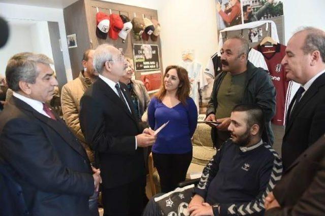 Kılı&ccedil;daroğlu, Serseri Kurşunun Fel&ccedil; Ettiği Lise &Ouml;ğrencsi Ahmet Emre yi Ziyaret Etti 2