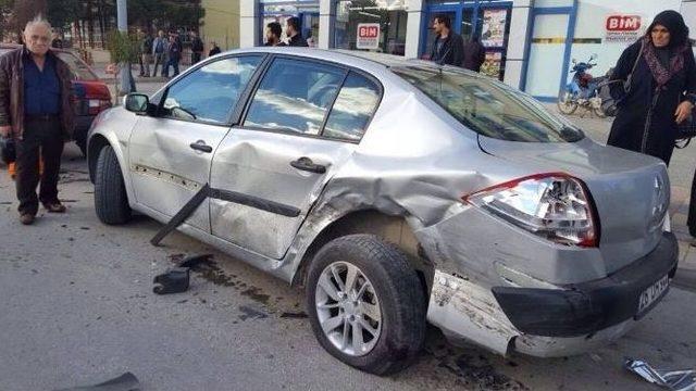 Bozüyük’te Zincirleme Trafik Kazası: 1 Yaralı