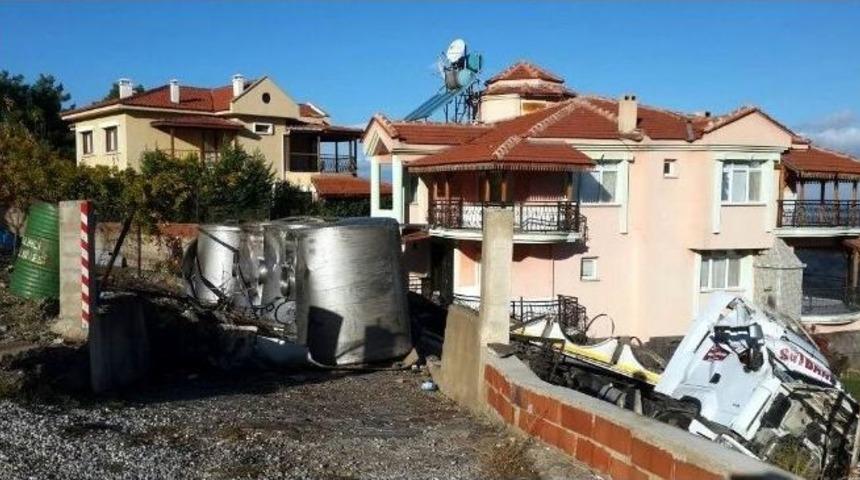 S&uuml;t Tankeri Villanın Bah&ccedil;esine U&ccedil;tu: 1 Yaralı