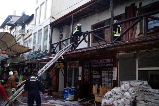 Fethiye'de Işyeri Yangını