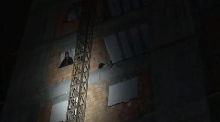 Uyuşturucu Kullandığı Iddia Edilen Gen&ccedil; Polisi G&ouml;r&uuml;nce Intihar Girişiminde Bulundu