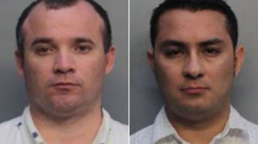 Arabada sevişen rahipler gözaltına alındı