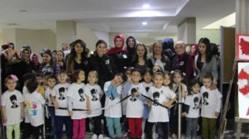 Anaokulundan "atat&uuml;rk Portresi" Sergisi