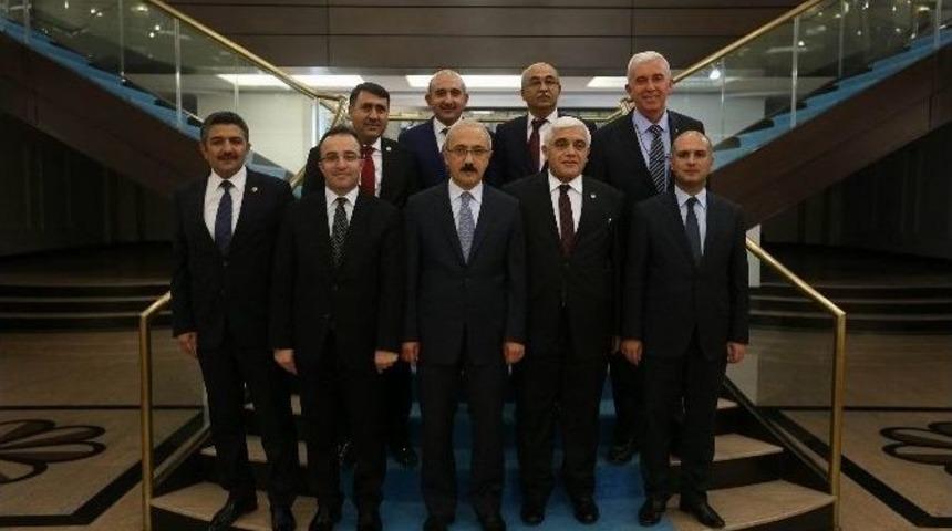 Kalkınma Bakanı L&uuml;tfi Elvan, Kilis Heyetine Teşvik Paketini Anlattı