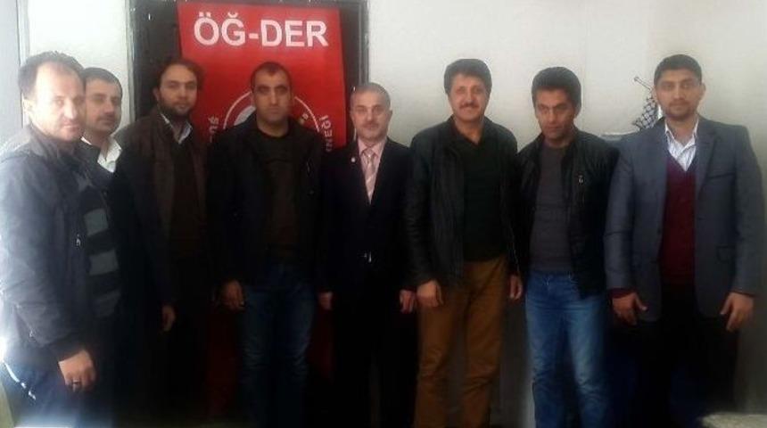 Şuurlu &Ouml;ğretmenler Derneği Başkanları Bir Araya Geldi