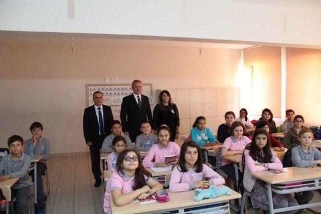 Biga Belediyesi&rsquo;nden &Ouml;ğrencilere Anlamlı Hediye 3