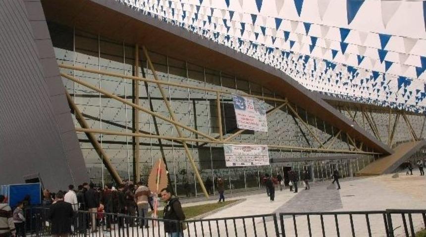 Van 7. Turizm Ve Seyahat Fuarı Devam Ediyor