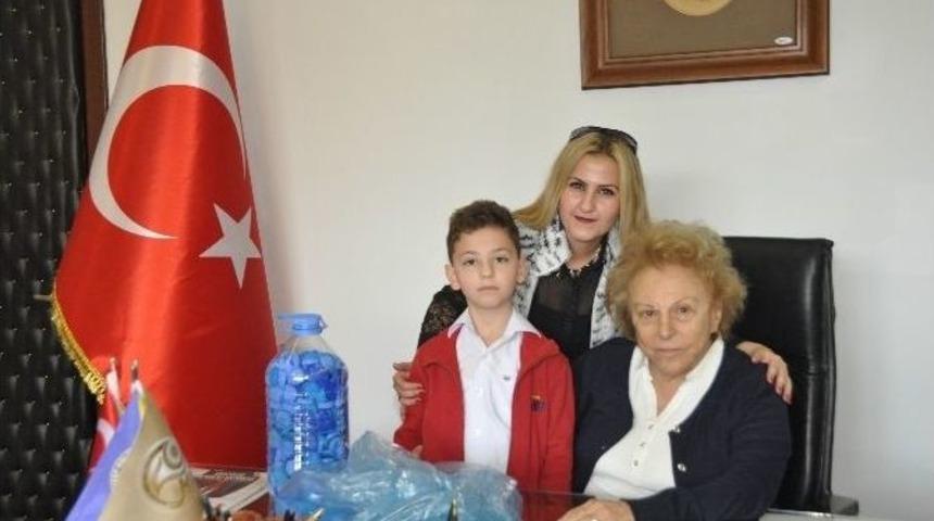 Gkv&rsquo;li Minik Erdem Mavi Kapak Avcısı Oldu