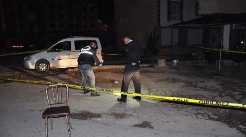 Kahvehanede Silahlı Kavga, 3 Kişi Yaralandı