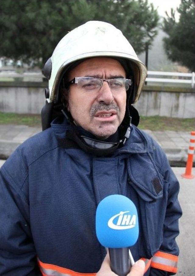 Samsun&rsquo;daki Fabrika Yangını Kontrol Altına Alındı 2