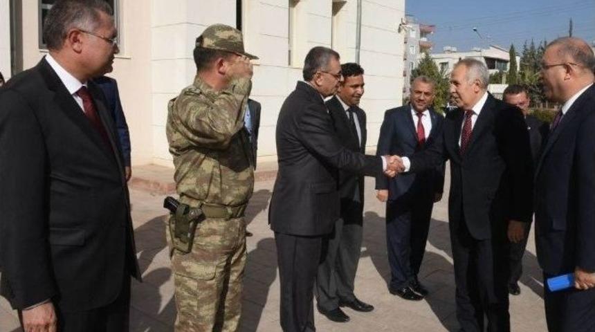 Vali Ata: "il&ccedil;elerle El Ele Vererek &Ccedil;alışacağız"