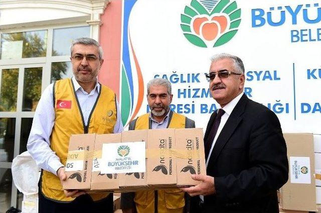 Büyükşehir Belediyesinden Suriyeli Mültecilere İlaç Yardımı