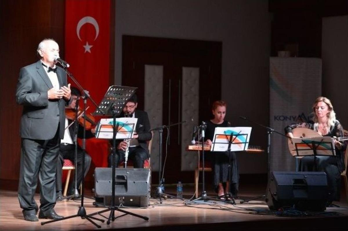 Atat&uuml;rk&rsquo;&uuml;n Sevdiği Şarkılarla Anıldı