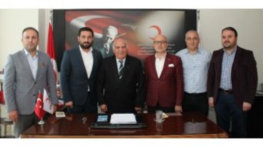 Ak Parti Osmangazi&rsquo;den Kızılay&rsquo;a Ziyaret