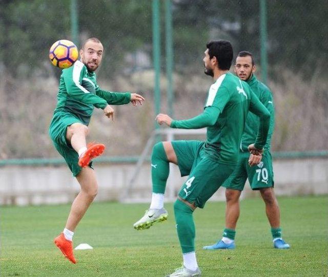 Bursaspor’da Emre Taşdemir Sevinci