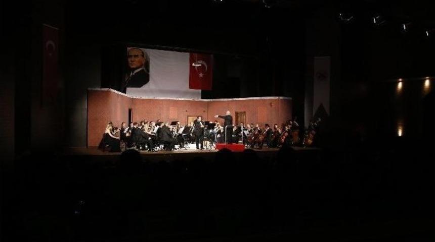 D&ouml;şemealtı, Atat&uuml;rk&rsquo;&uuml; Andı