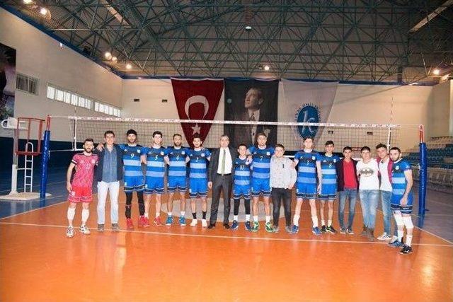 Tvf 1. Lig Voleybol Karşılaşmasında Genç Kafkars Spor Evinde Ankara Eser Spor’a Kaybetti