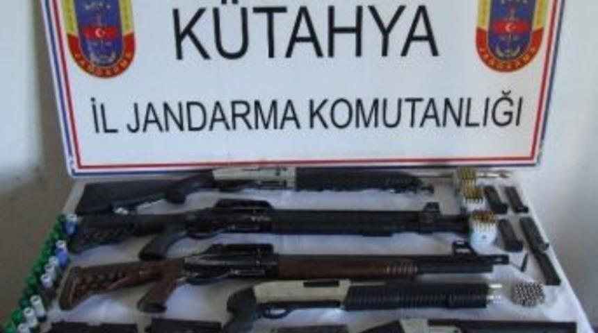 Jandarmadan Silah Ve Uyuşturucu Operasyonu