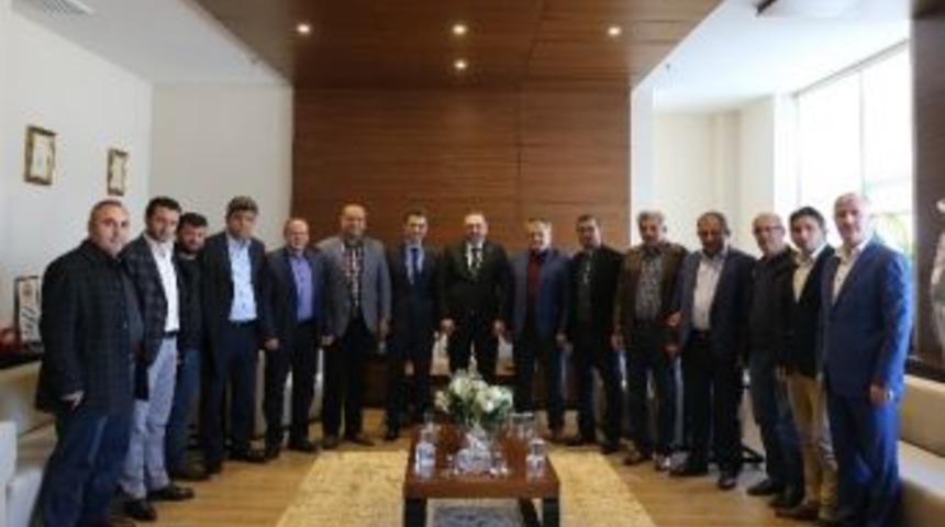 Koto Başkanı Barış, Ak Parti G&ouml;lc&uuml;k İl&ccedil;e Teşkilatını Ağırladı