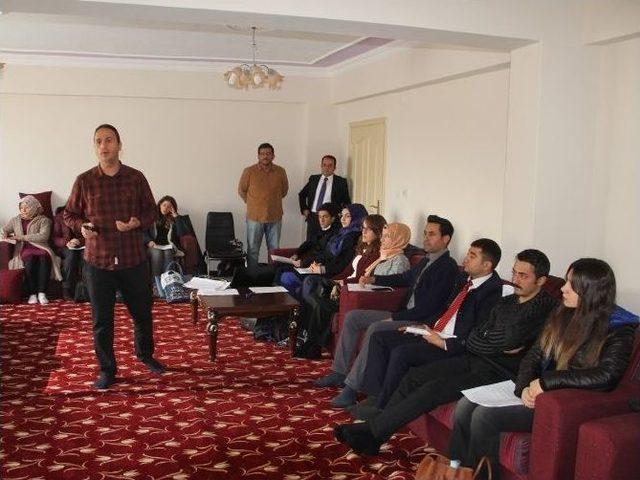 Başkale &rsquo;de T&uuml;bitak Bilgilendirme Toplantısı 1