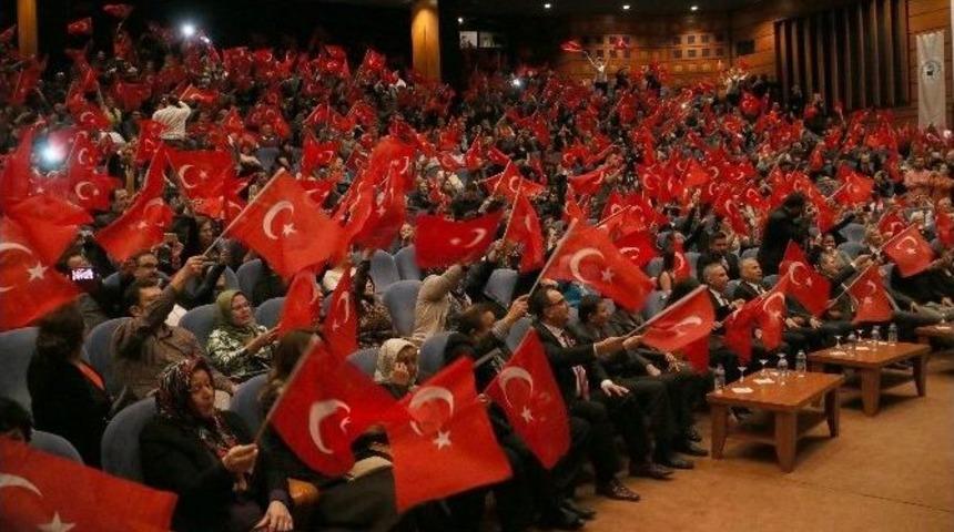 Denizli&rsquo;de Atat&uuml;rk, Sevdiği Şarkılarla Anıldı