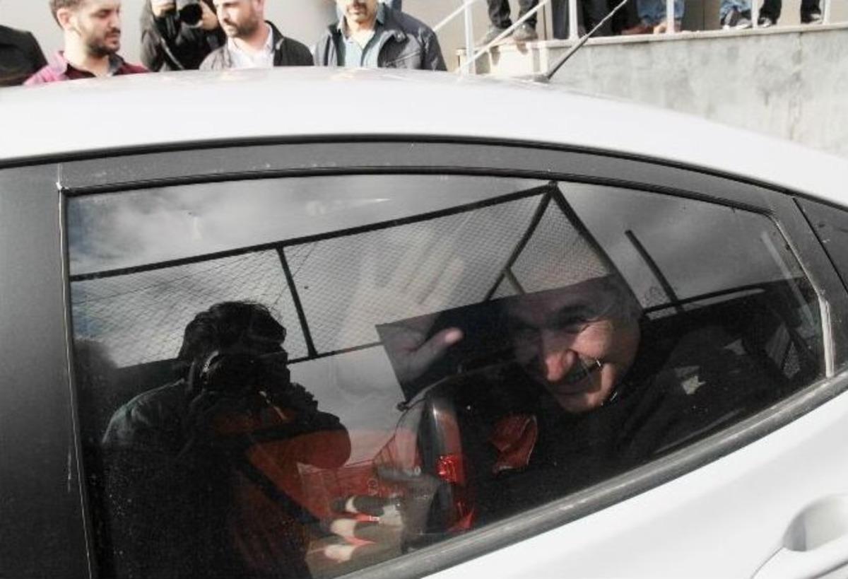 Akın Atalay Atat&uuml;rk Havalimanında G&ouml;zaltına Alındı