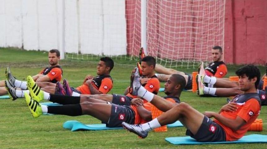 Adanaspor, Beşiktaş Ma&ccedil;ı Hazırlıklarını S&uuml;rd&uuml;rd&uuml;