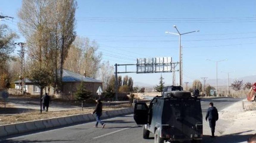 Erciş'te Pkk'nın Tuzakladığı Bomba Imha Edildi