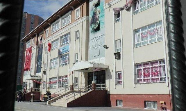 &Ouml;ğrenciye Dayak Velileri İsyan Ettirdi 3