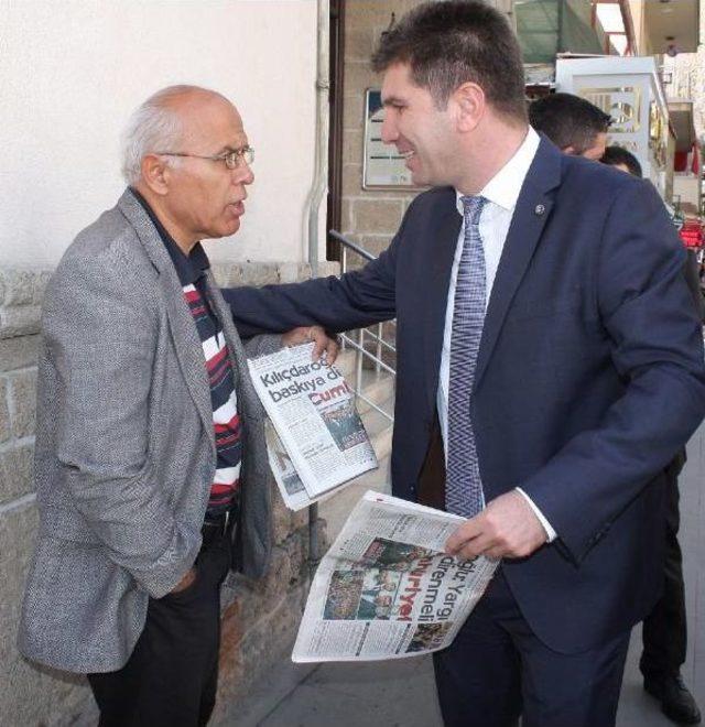 Chp liler Burdur da Cumhuriyet Gazetesi Dağıttı 1