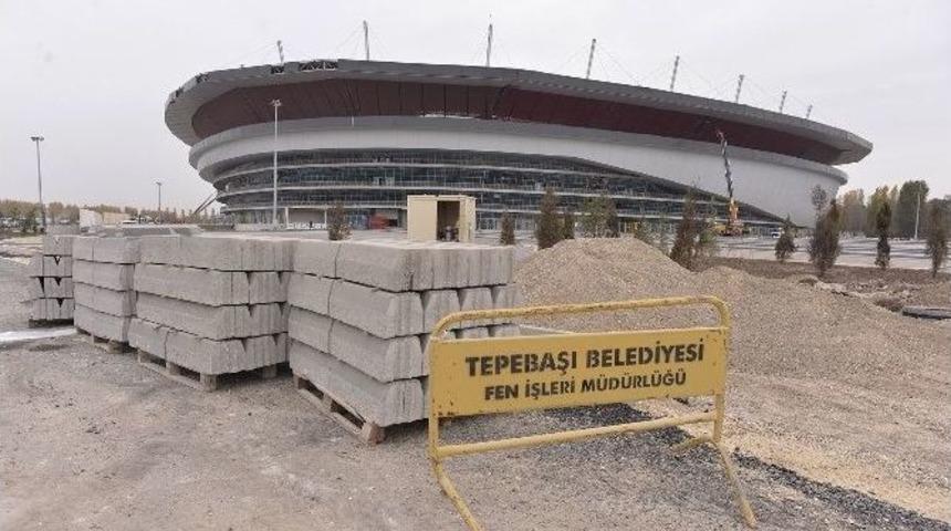 Tepebaşı Belediyesi Ekiplerinden Yeni Malatyaspor Mesaisi
