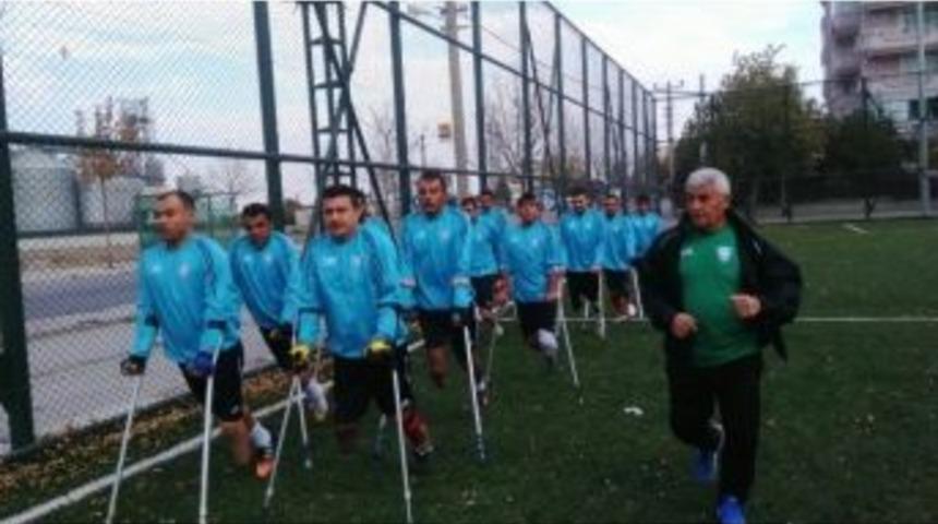 Ampute Futbol Takımı, Kayseri&rsquo;den Galibiyetle D&ouml;nmek İstiyor