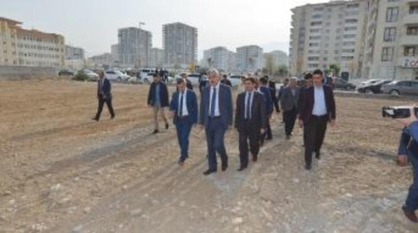 Engelsiz Park Ve Bilgi Evi Projeleri İncelendi