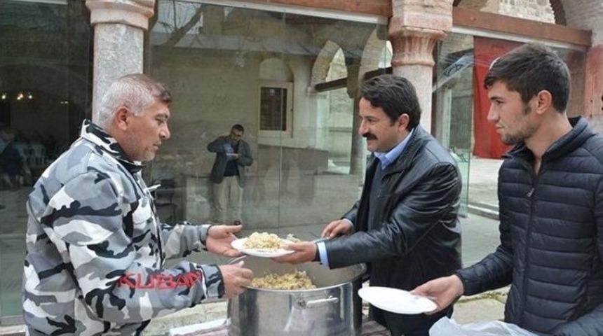 Seyitgazi Belediyesi Eski Gelenekleri Yaşatmaya Devam Ediyor