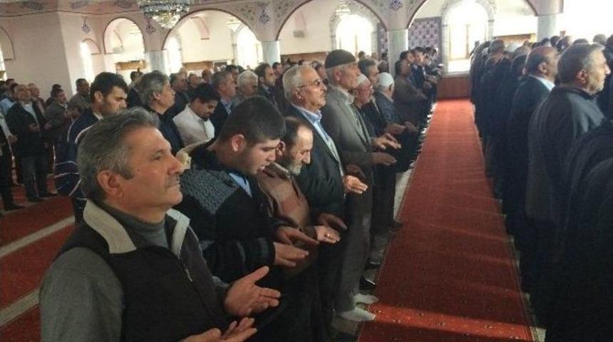 Kulu&rsquo;da Cemaatten Yağmur Duası