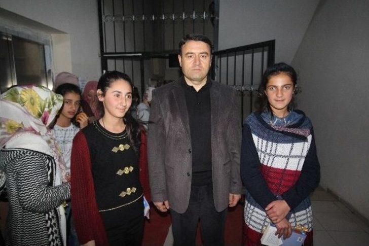 Vali Işın Öğrencilerle Yemek Yedi G5